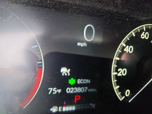 Used 2025 Honda HR-V EX-L image 14