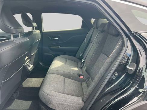 Certified 2023 Toyota Crown XLE image 15