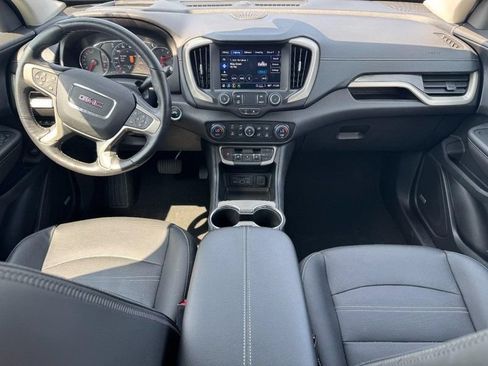 Used 2022 GMC Terrain Denali w/ Denali Premium Package AWD/4WD image 12