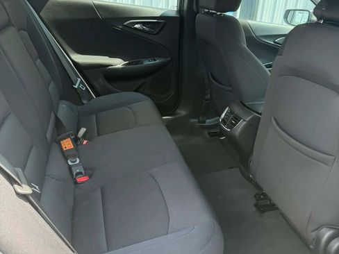Used 2021 Toyota RAV4 LE AWD/4WD image 33