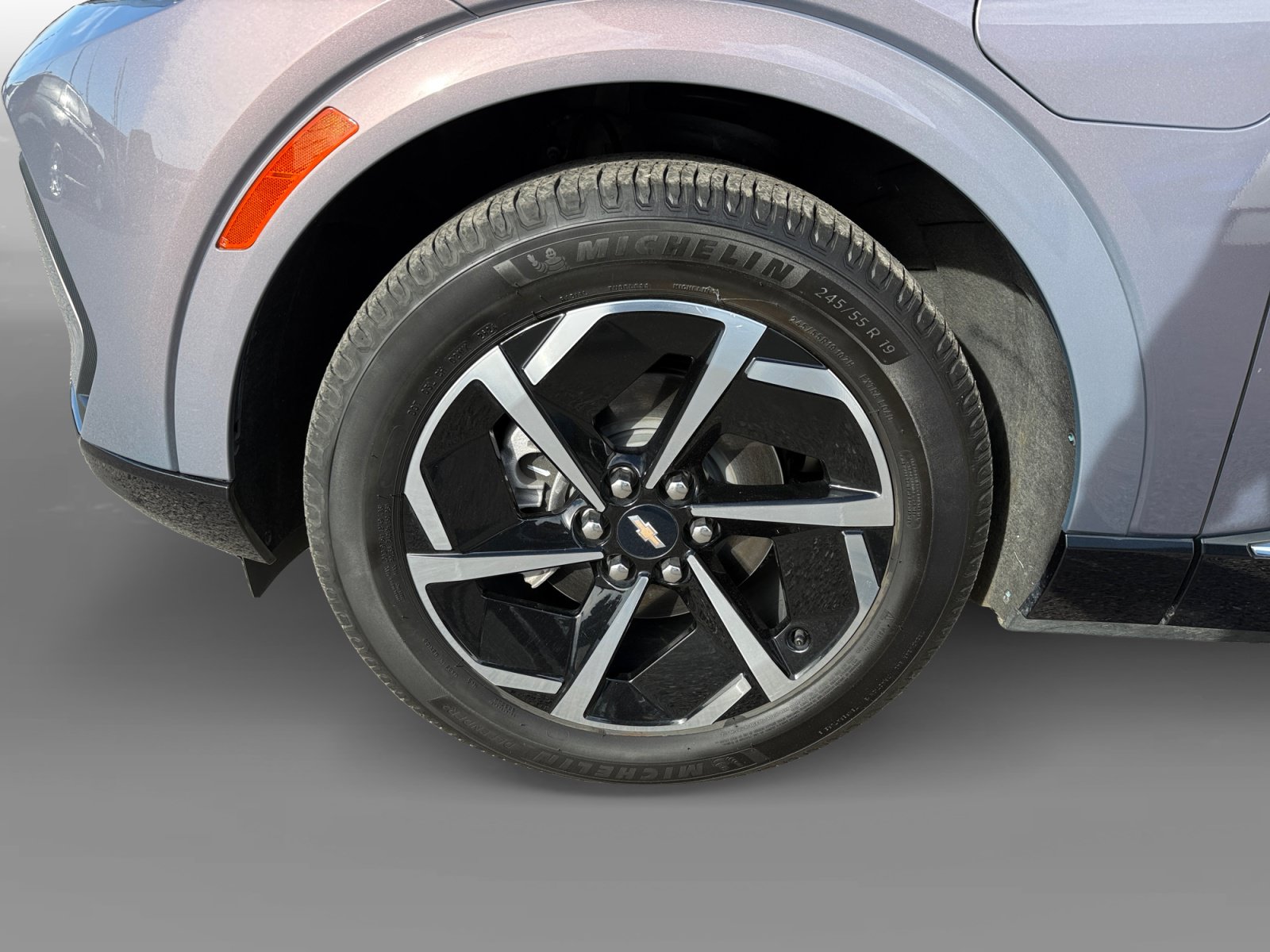 Used 2024 Chevrolet Equinox EV LT w/ LPO, Blackout Package FWD image 9