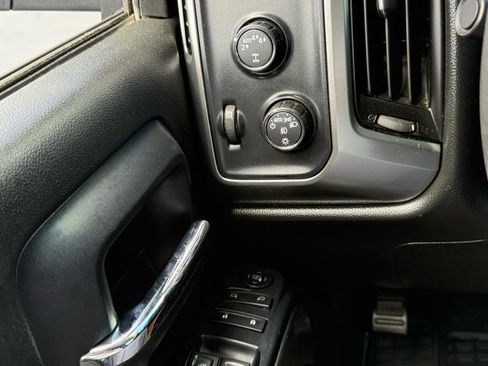 Used 2017 Chevrolet Silverado 1500 LT w/ All Star Edition AWD/4WD image 11