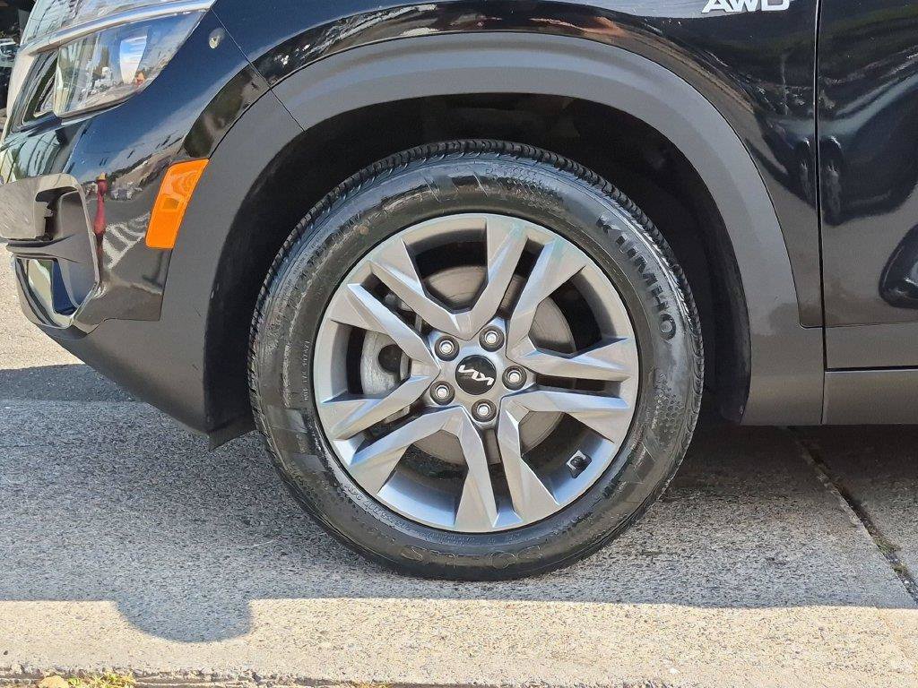 Used 2023 Kia Seltos LX AWD/4WD image 25