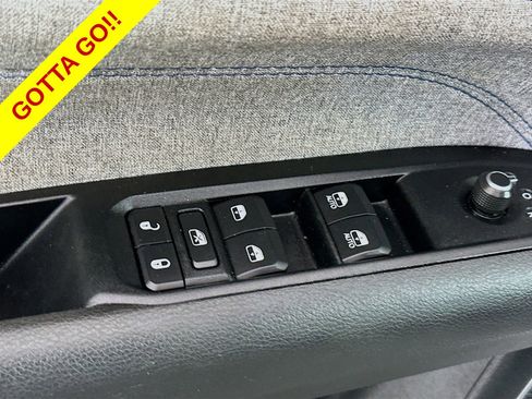 Used 2022 Jeep Compass Latitude AWD/4WD image 17