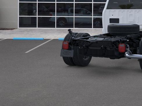 New 2025 Ford F450 XL w/ XL Chrome Package AWD/4WD image 21