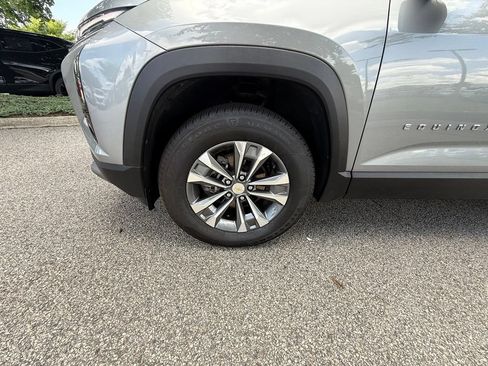 Used 2025 Chevrolet Equinox LT AWD/4WD image 30