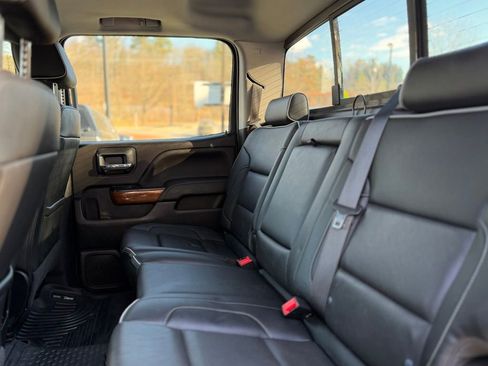 Used 2018 Chevrolet Silverado 1500 High Country image 6