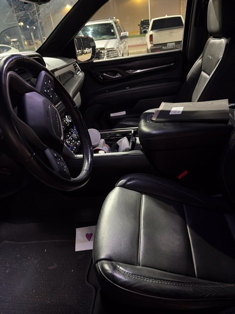 Used 2023 GMC Yukon XL Denali w/ Advanced Technology Package AWD/4WD image 2