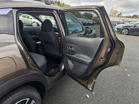 New 2026 Nissan Kicks SV w/ SV Premium Package image 26