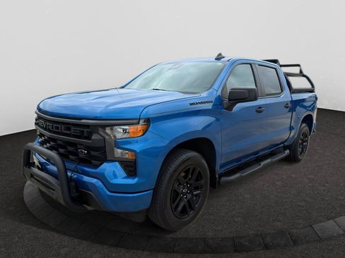 Used 2022 Chevrolet Silverado 1500 Custom w/ LPO, Dark Essentials Package AWD/4WD image 1