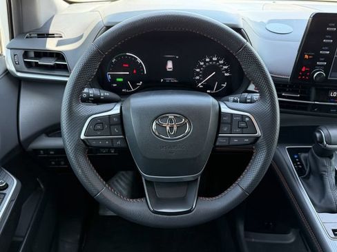 Certified 2024 Toyota Sienna XSE FWD image 14