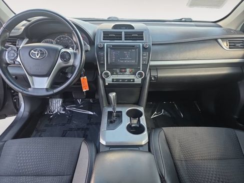 Used 2014 Toyota Camry SE FWD image 10