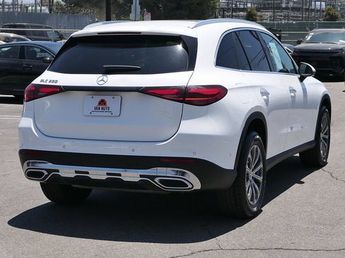Used 2024 Mercedes-Benz GLC 300 image 4