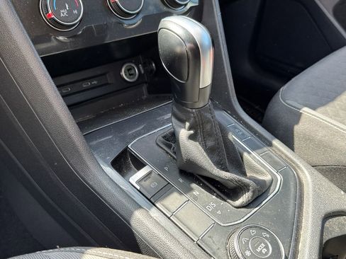 Used 2021 Volkswagen Tiguan S AWD/4WD image 8