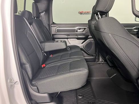 New 2026 RAM 1500 4x4 Crew Cab image 27