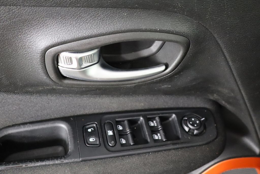 Used 2020 Jeep Renegade Sport AWD/4WD image 19