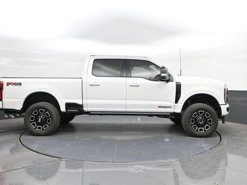 Used 2026 Ford F250 Platinum AWD/4WD image 9