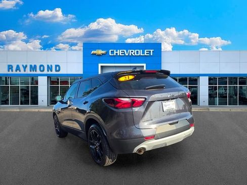 Certified 2021 Chevrolet Blazer LT w/ LPO, Black Accent Package FWD image 5