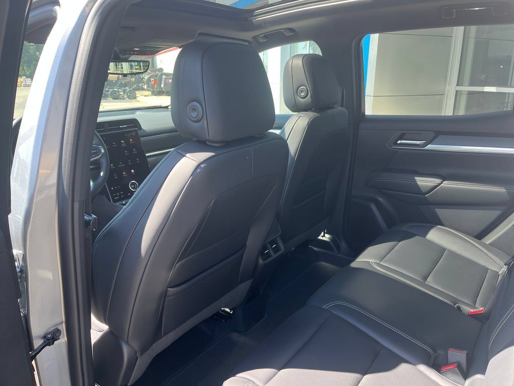 New 2026 GMC Terrain Elevation w/ Elevation Premium Package AWD/4WD image 15