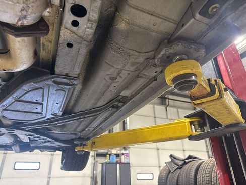 Used 2004 Nissan 350Z Enthusiast w/ Side Airbags Pkg image 19