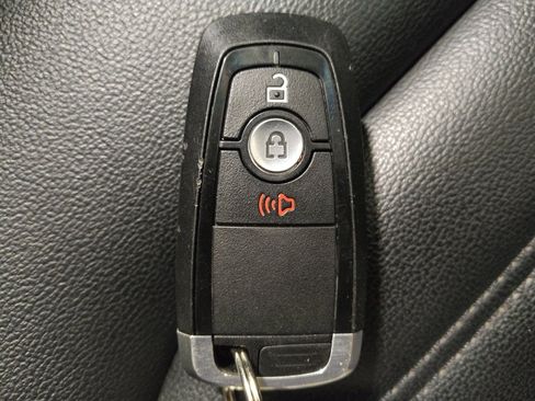 Used 2019 Ford Edge SEL w/ Equipment Group 201A image 32