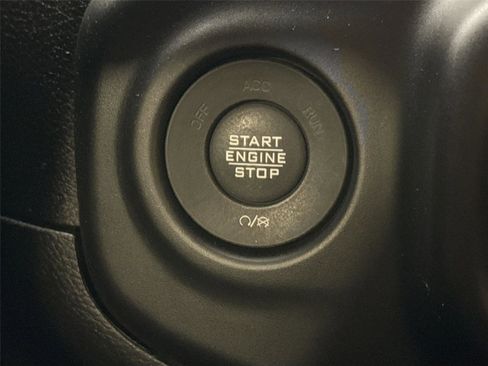 Used 2022 Jeep Wrangler Unlimited Sport w/ Xtreme Recon 35" Tire Package AWD/4WD image 21