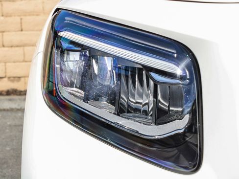 Certified 2025 Mercedes-Benz GLB 250 image 5