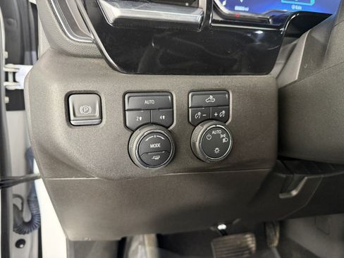 Used 2023 Chevrolet Silverado 1500 LT AWD/4WD image 22
