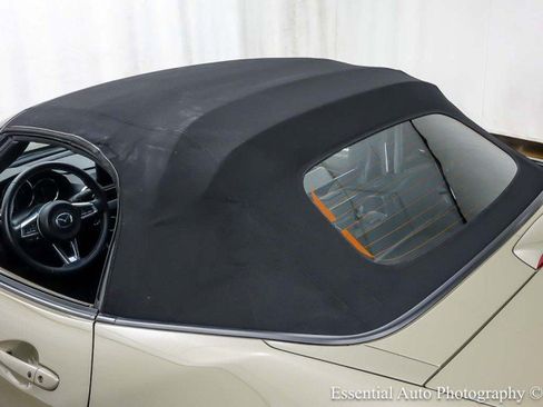 Used 2023 MAZDA MX-5 Miata Grand Touring RWD image 13