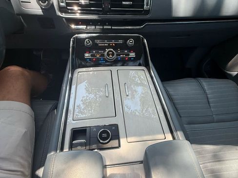 Used 2023 Lincoln Navigator L Black Label AWD/4WD image 21