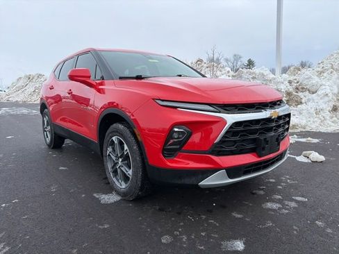 Used 2023 Chevrolet Blazer LT image 1