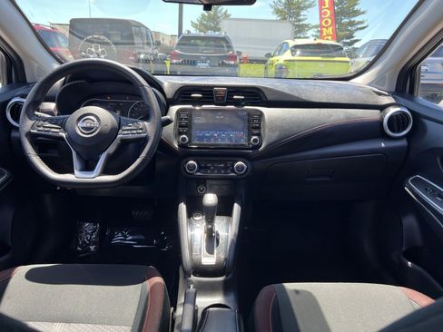 Used 2024 Nissan Versa SR FWD image 36
