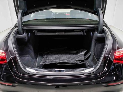 Used 2025 Mercedes-Benz S 580 S 580 image 27