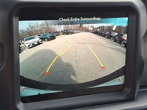 Certified 2022 Jeep Wrangler Unlimited Sahara w/ Cold Weather Group image 15