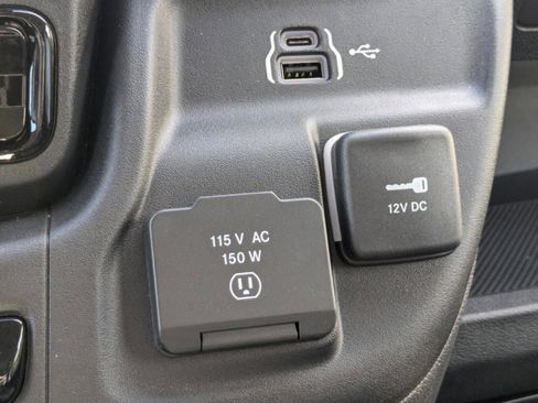 New 2025 RAM ProMaster 3500 w/ Leather Interior Group image 24