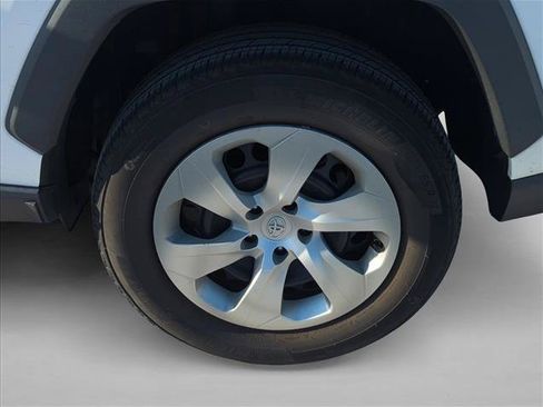 Used 2023 Toyota RAV4 LE FWD image 7