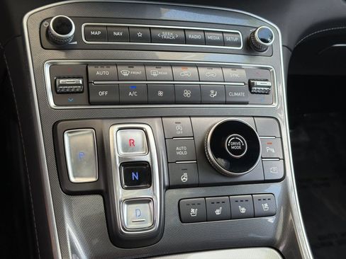 Used 2023 Hyundai Santa Fe Calligraphy FWD image 17