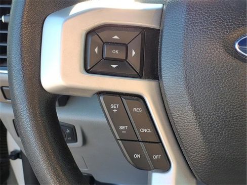 Used 2019 Ford F250 XLT w/ XLT Premium Package image 15