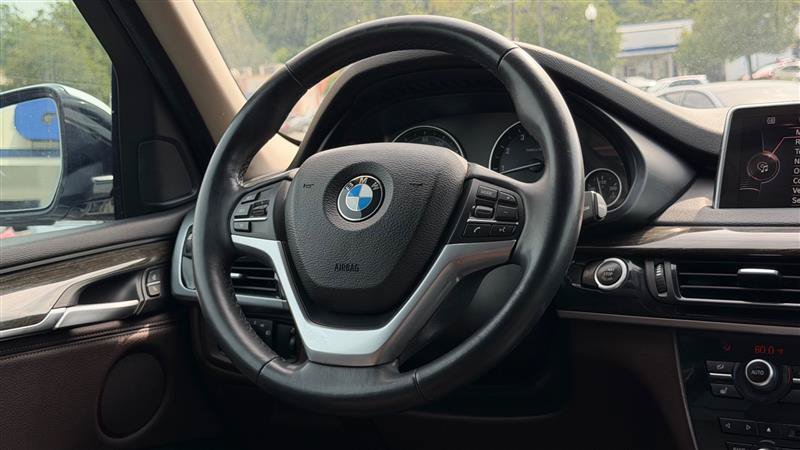 Used 2015 BMW X5 xDrive35i AWD/4WD image 31