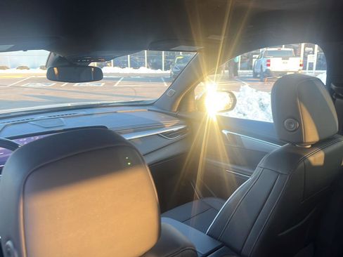 Used 2025 Buick Enclave Preferred w/ Super Cruise Package image 17