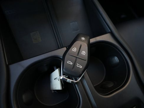 Used 2023 Fisker Ocean Extreme image 56