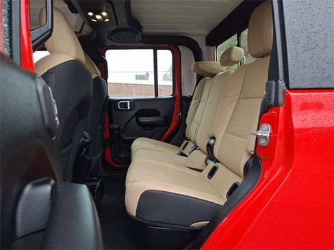 Used 2020 Jeep Gladiator Sport w/ Trailer Tow Package image 10