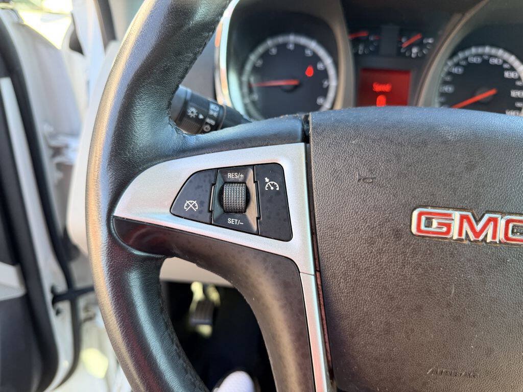 Used 2011 GMC Terrain SLT AWD/4WD image 14