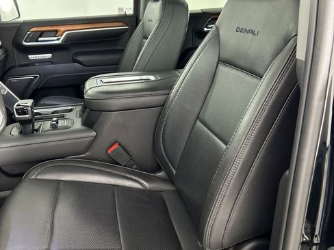 Used 2022 GMC Sierra 1500 Denali AWD/4WD image 13