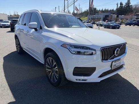 Used 2020 Volvo XC90 T5 Momentum image 14