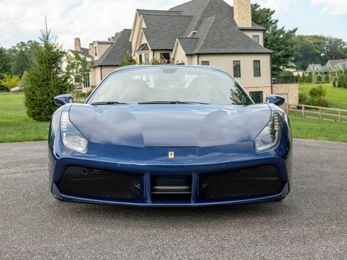 Used 2019 Ferrari 488 Spider RWD image 2