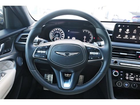 Used 2025 Genesis G70 3.3T Advanced w/ Sport Prestige Package image 15