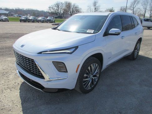 New 2026 Buick Enclave Avenir w/ Super Cruise Package image 10