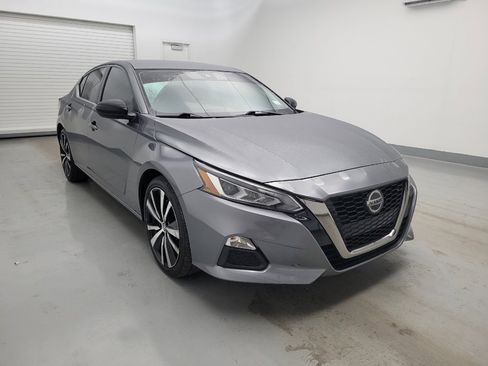 Used 2021 Nissan Altima 2.5 SR FWD image 13