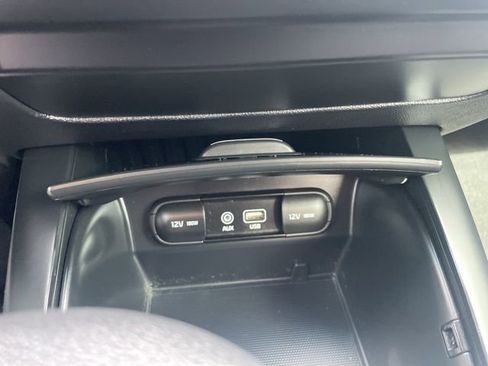 Used 2020 Kia Sorento L image 28